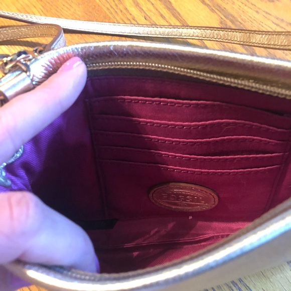 Fossil Leather Crossbody purse - Picture 4 of 4